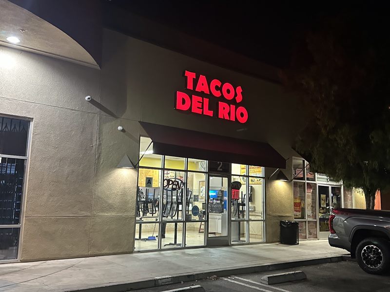 Tacos Del Rio exterior